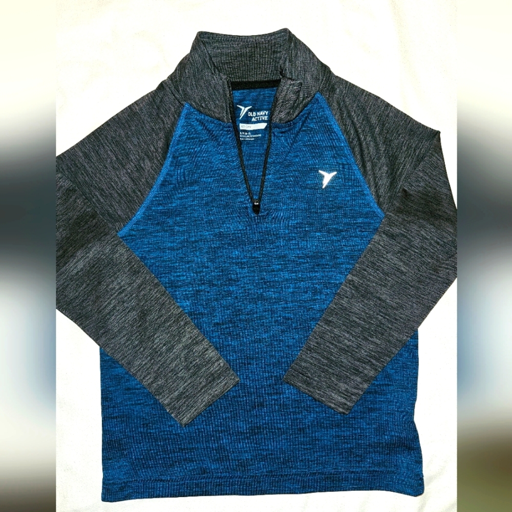 Old Navy Boy's Actice Go-Dry quarter-zip size 6-7